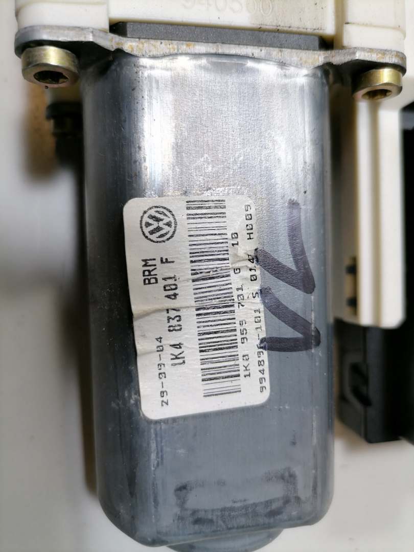 VW Golf 5 original Fensterhebermotor vorn links Bj.2004